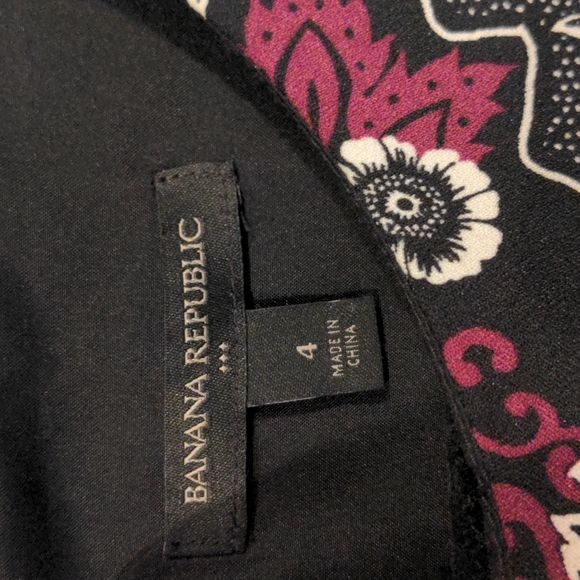 Banana Republic Factory, pattern dress, size 4 - Picture 3 of 11